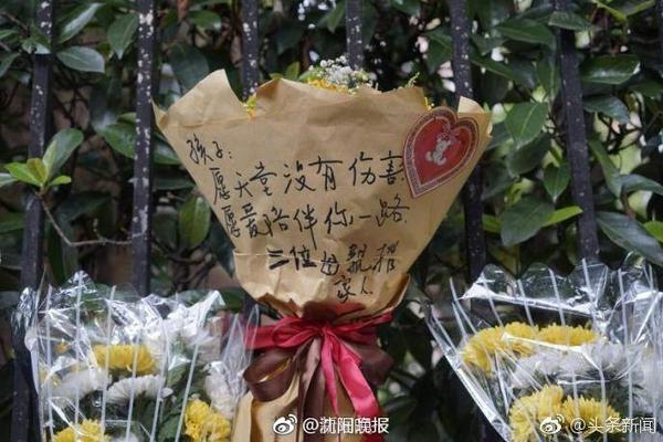 恩比德：我基本不接电话不回短信 这让我生活中的每个人都很恼火